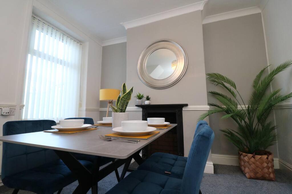 2 Bedroom Characterful House Lancaster Exteriör bild